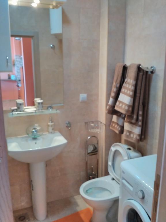 Apartment Sea Space Dobra Voda Luaran gambar
