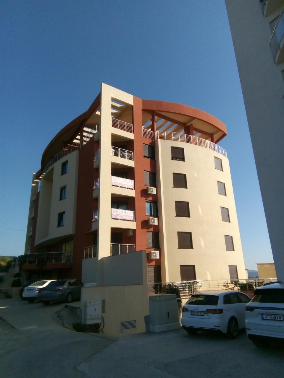 Apartment Sea Space Dobra Voda Luaran gambar
